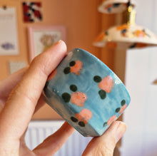 Load image into Gallery viewer, Nº330 orange cat | MINI CUP second choice