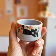 Load image into Gallery viewer, Nº325 black cat | MINI CUP second choice