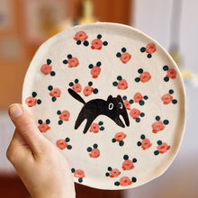 Load image into Gallery viewer, Nº423 cat & pink roses | PASTRY PLATE