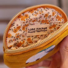 Load image into Gallery viewer, embroidered pigeon | PURSE