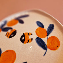 Load image into Gallery viewer, Nº372 bumblebees & oranges | PASTRY PLATE