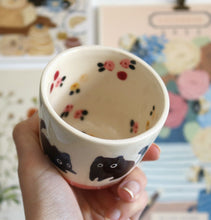 Load image into Gallery viewer, Nº85 lined cat | PINK CUP little fail one
