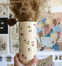 Load image into Gallery viewer, Nº88 flower cats | PINK VASE little fail one