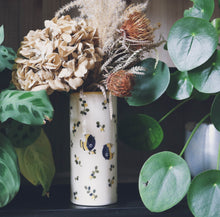 Load image into Gallery viewer, Nº50 bumblebee love | YELLOW VASE