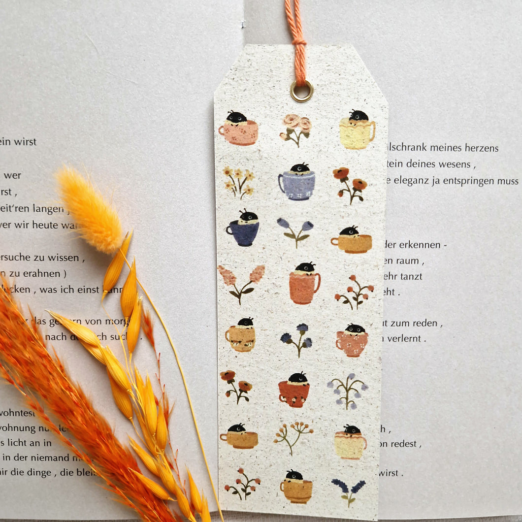 Tea cup bees | Bookmark