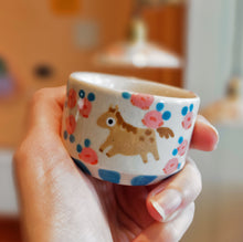 Load image into Gallery viewer, Nº511 horse &amp; roses | MINI CUP
