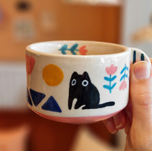 Load image into Gallery viewer, Nº522 geometric cat | CUP with handle
