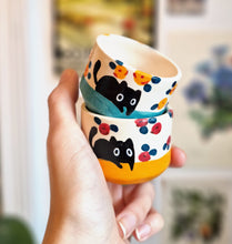 Load image into Gallery viewer, Nº218 flower cat | ORANGE MINI CUP
