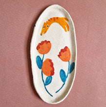 Load image into Gallery viewer, Nº321 tulip cat | PASTRY PLATE
