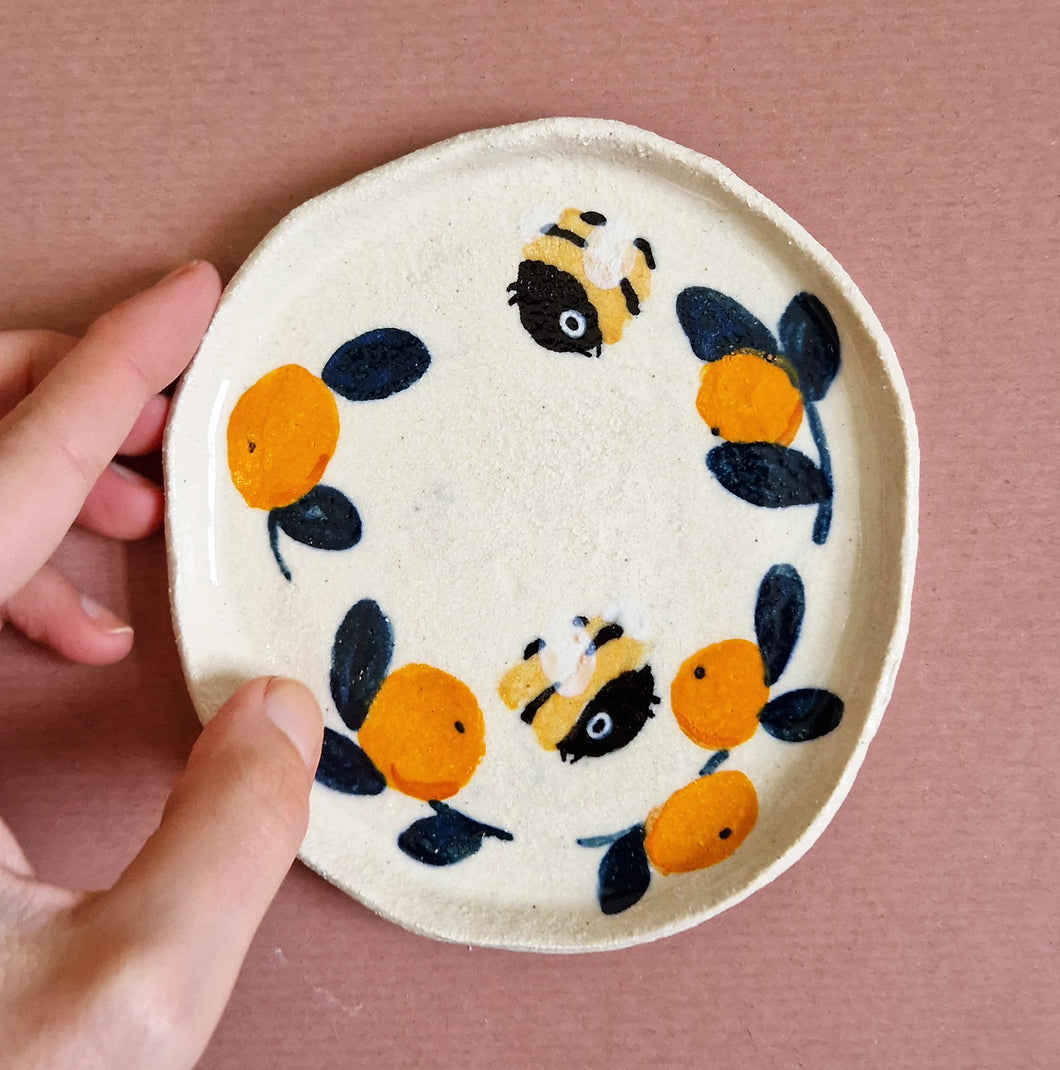 Nº305 orange bumblebees | PASTRY PLATE