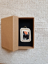 Load image into Gallery viewer, little cats | on ceramic with gold
