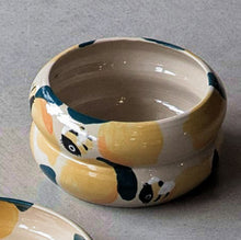 Load image into Gallery viewer, Nº509 bumblebees &amp; lemons  | CURVY BOWL
