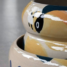 Load image into Gallery viewer, Nº509 bumblebees &amp; lemons  | CURVY BOWL
