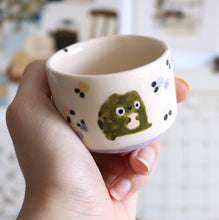 Load image into Gallery viewer, Nº66 frog friends | PURPLE MINI CUP
