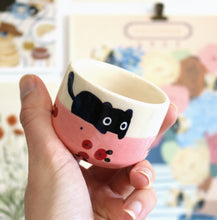 Load image into Gallery viewer, Nº92 flower cats | PINK MINI CUP
