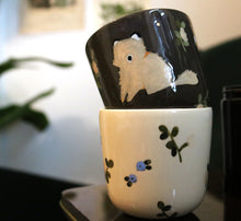 Load image into Gallery viewer, Nº123 blue rose arctic fox | DARK CUP with gold
